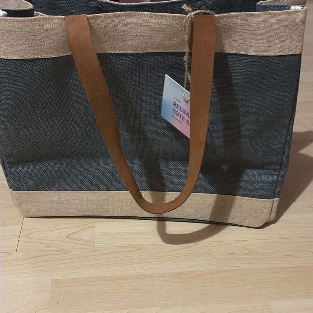 Black and Tan Tote Bag - Picture 6 of 7